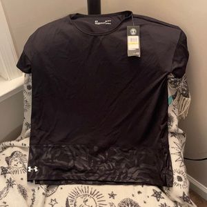 NWT Women’s Under Armour Heatgear Shirt